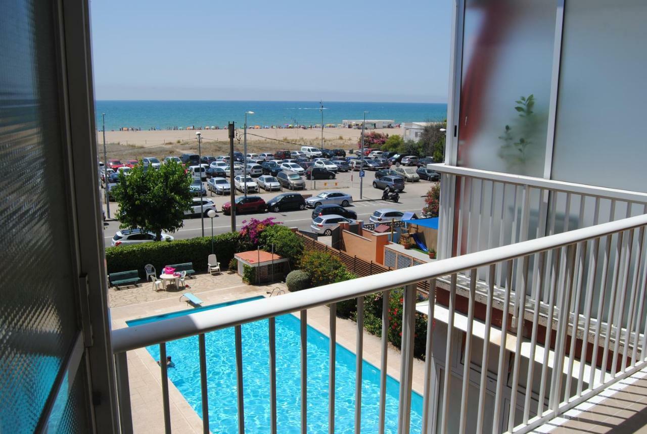 Apartamento Maraka Playa Castelldefels Exterior photo