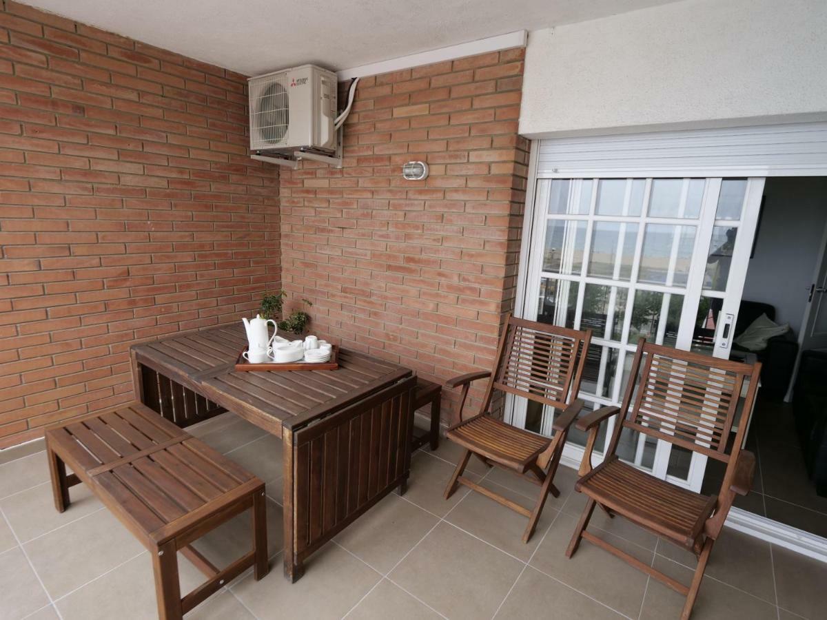 Apartamento Maraka Playa Castelldefels Exterior photo